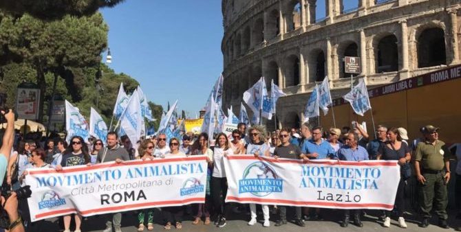 In piazza a Roma per i diritti degli animali.